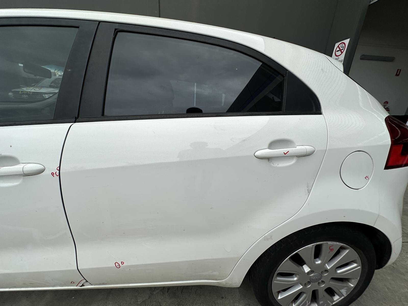 KIA RIO UB 08/2011-11/2016 LEFT REAR OUTER DOOR HANDLE