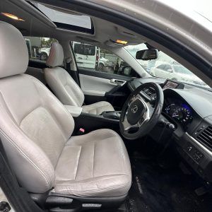 LEXUS CT200 ZWA10 12/2010-2020 RIGHT FRONT SEAT LEATHER