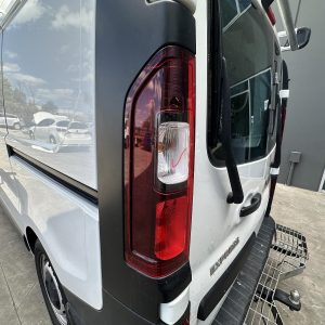 MITSUBISHI EXPRESS SN 03/2020-12/2022 UPPER LEFT TAILLIGHT IN BODY MQ010359