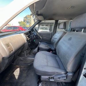 MITSUBISHI TRITON MK 10/1996-10/2004 LEFT FRONT SEAT BUCKET SEAT TYPE