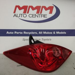 NISSAN TIIDA LEFT TAILLIGHT C11, HATCH, PINK REV LAMP TYPE, LENS# 7511, 12/09-01