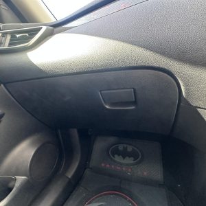 NISSAN XTRAIL T32 03/2014-01/2017 GLOVE BOX