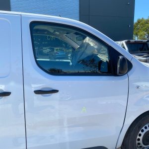 PEUGEOT EXPERT K0 04/2018-2024 RIGHT FRONT DOOR WINDOW