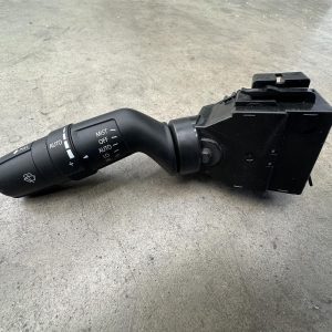SUZUKI KIZASHI FR 12/2009-01/2017 WIPER SWITCH WITH AUTOMATIC TYPE