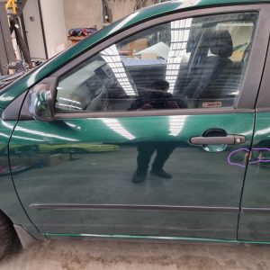 TOYOTA COROLLA 03/2003-04/2007 HATCHBACK LEFT FRONT DOOR