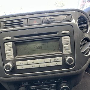VOLKSWAGEN TIGUAN 5N 05/2008-08/2016 CD PLAYER RCD310 P/N 5M0057183X