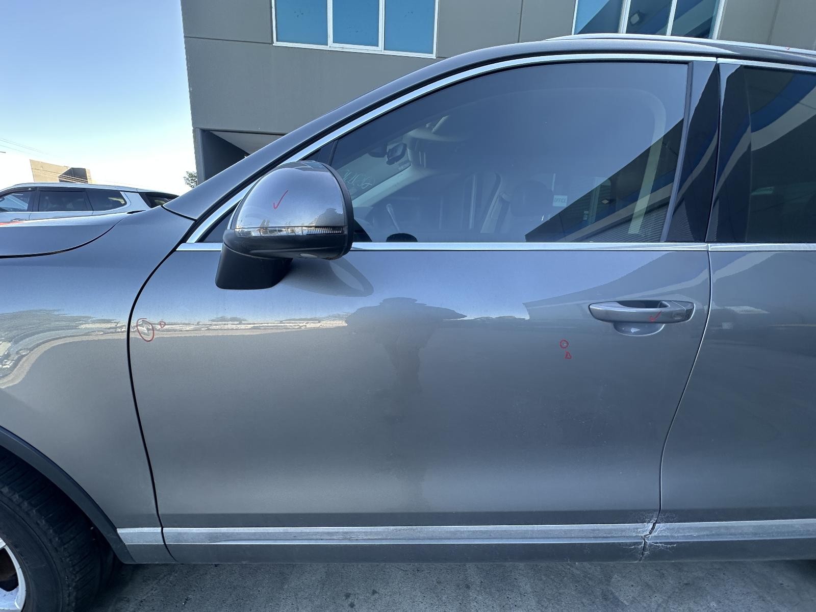 VOLKSWAGEN TOUAREG 7P 12/2010-04/2018 LEFT FRONT DOOR SHELL
