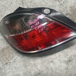 HOLDEN ASTRA LEFT TAILLIGHT AH, 5DR HATCH, TINTED INDICATOR TYPE, 10/04-08/09 04