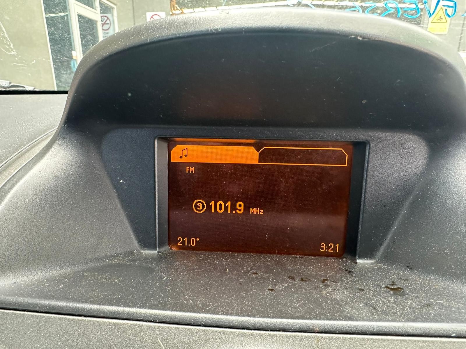 HOLDEN CAPTIVA CG 09/2006-09/2015 DISPLAY UNIT ONLY NON SAT NAV TYPE 4TH VIN=D