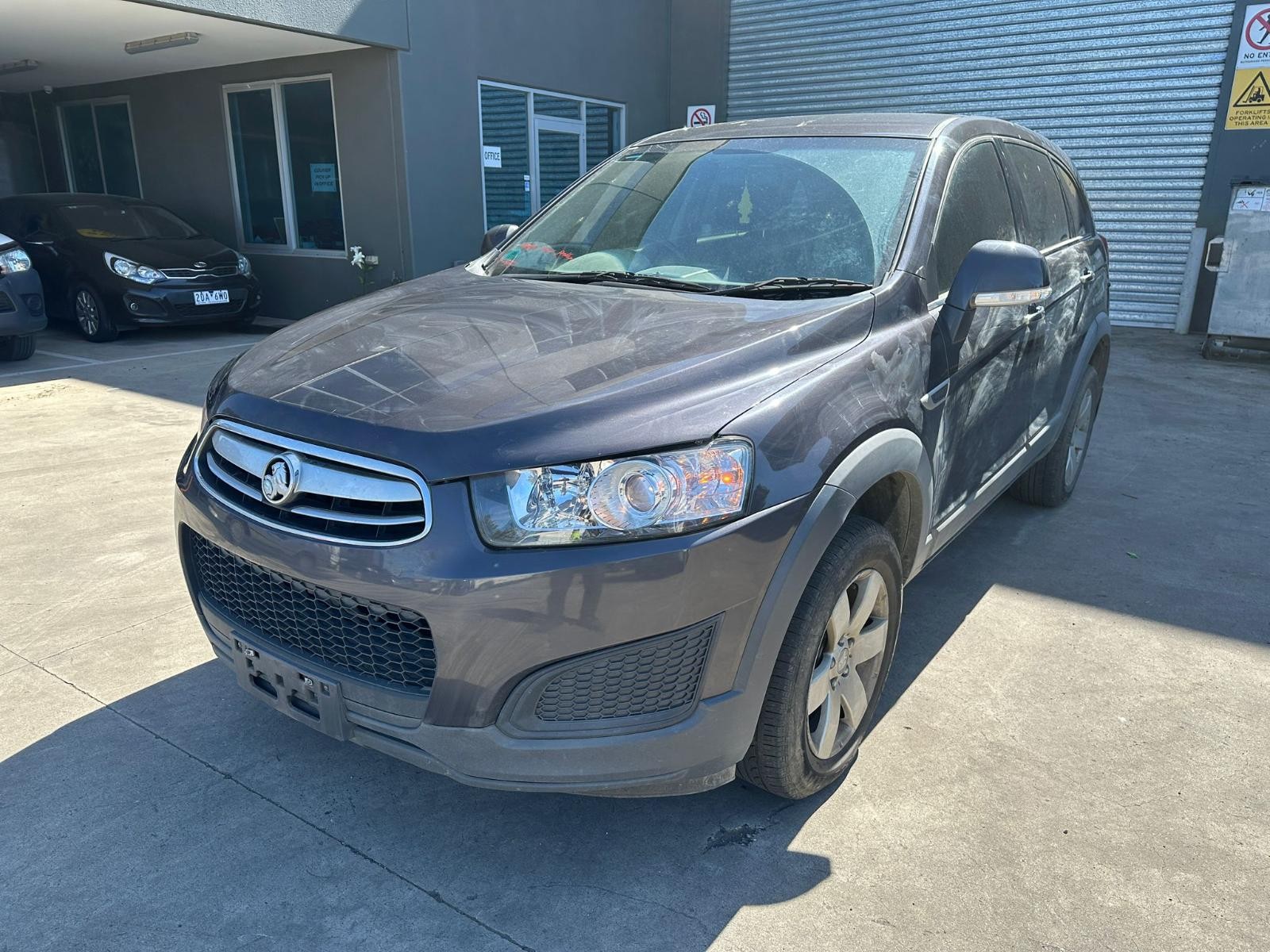 HOLDEN CAPTIVA CG 12/2013-06/2018 RIGHT FRONT DOOR SHELL W/ KEYLESS ENTRY TYPE - Image 4