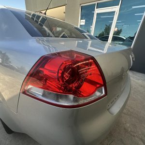 HOLDEN COMMODORE VE 07/2006-05/2013 LEFT TAILLIGHT SEDAN P/N 92155447