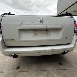 HOLDEN COMMODORE VE 08/2006-05/2013 REAR BUMPER DUAL EXHAUST OUTLET OMEGA UTE
