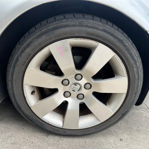 HOLDEN COMMODORE VE 08/2006-05/2013 RIGHT FRONT WHEEL ALLOY FACTORY 18X8.0IN