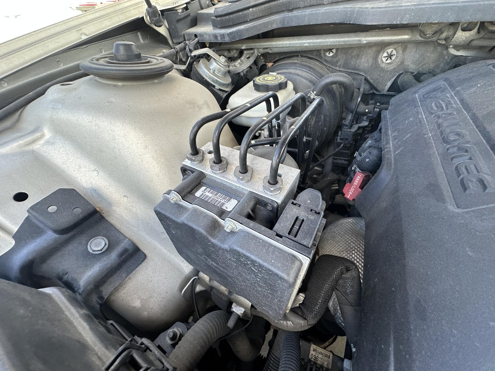 HOLDEN COMMODORE VE SI 08/2006-08/2010 ABS PUMP/MODULATOR P/N 92198708 92196327