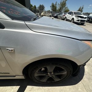 HOLDEN CRUZE JH 03/2011-01/2017 RIGHT GUARD WITH INDICATOR & SKIRT TYPE
