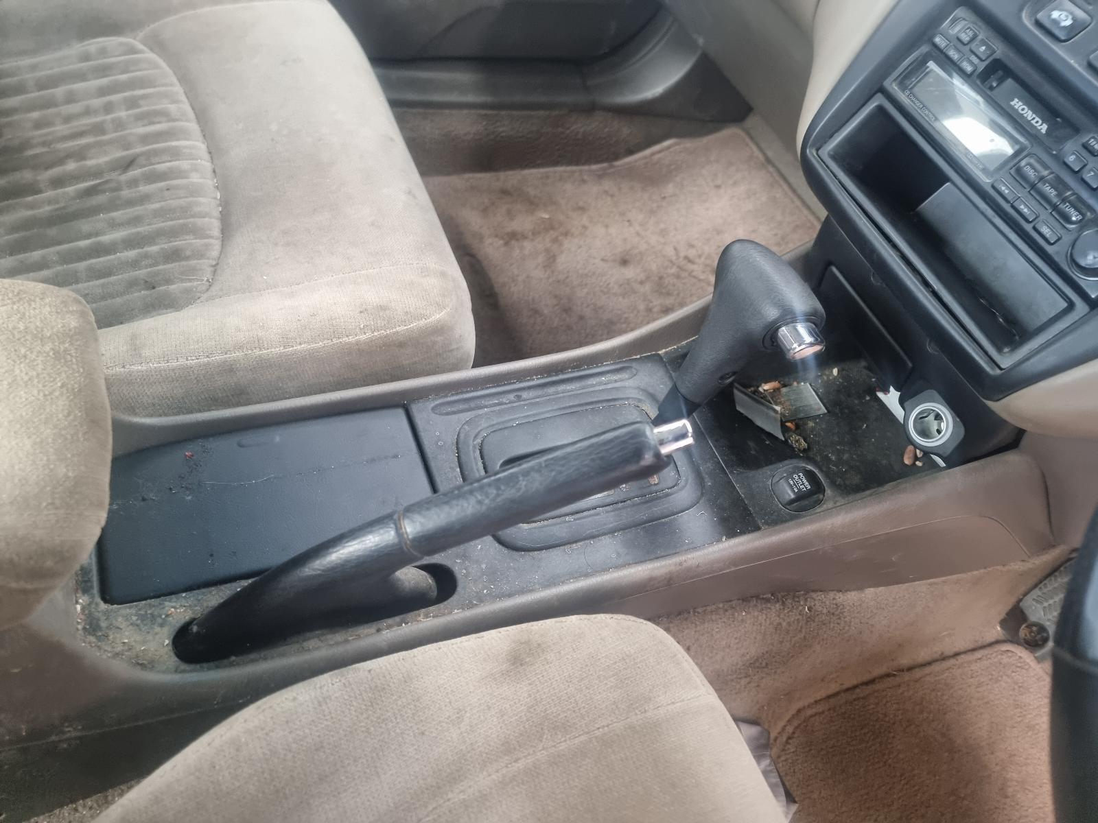 HONDA ACCORD 11/1997-05/2003 SEDAN RIGHT FRONT DOOR WINDOW, CG - Image 11