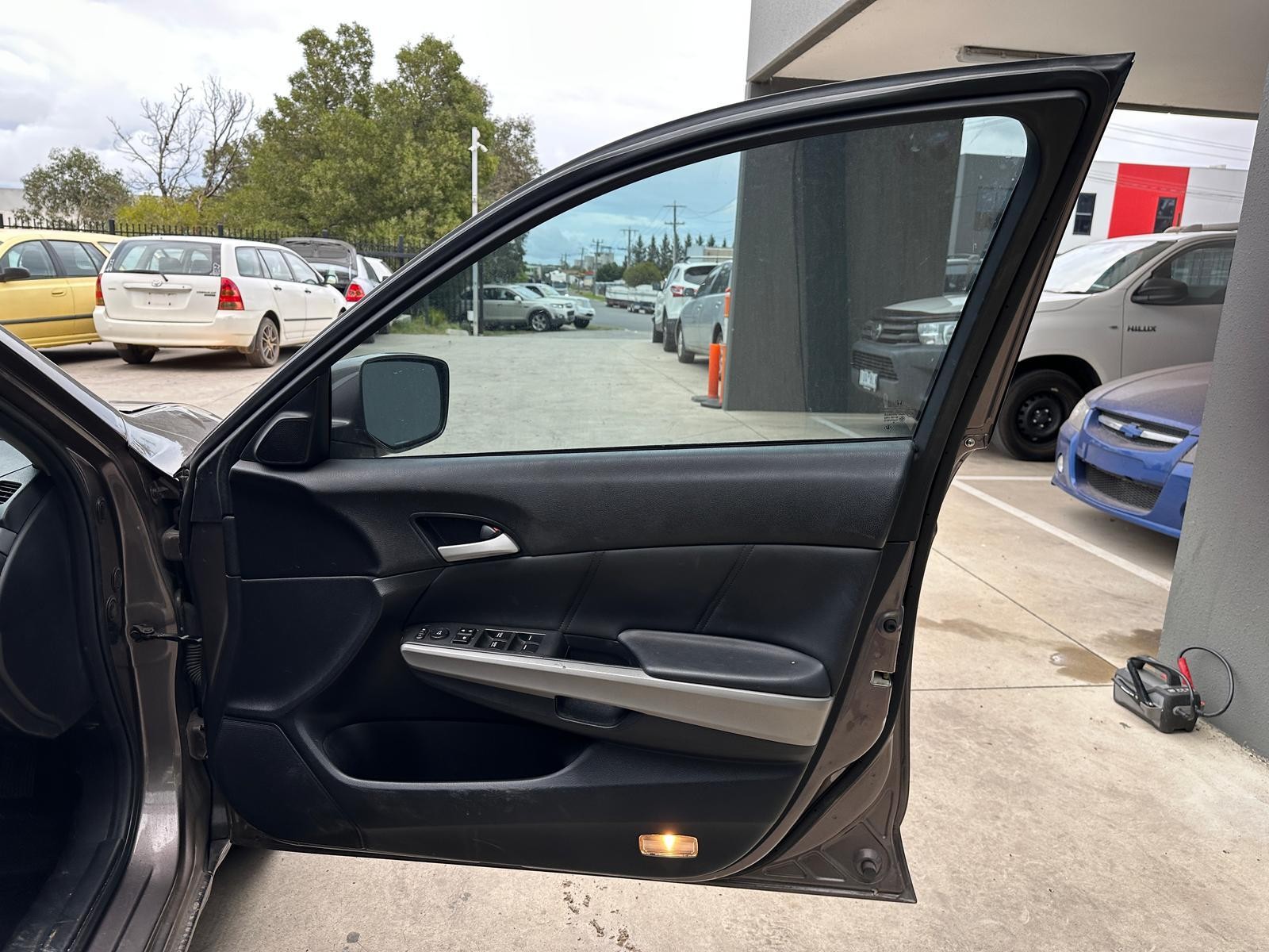 HONDA ACCORD 8TH GEN 02/2008-05/2013 RIGHT FRONT INNER DOOR HANDLE VIN MRHCP