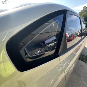 HYUNDAI ELANTRA XD 10/2003-07/2006 RIGHT REAR SIDE GLASS HATCHBACK