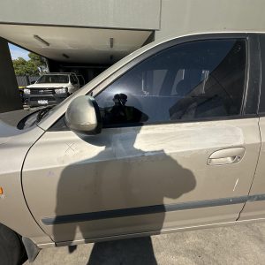HYUNDAI ELANTRA XD 11/2000-07/2006 LEFT FRONT DOOR WINDOW HATCH