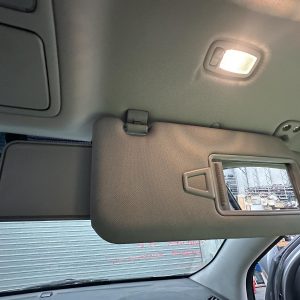 HYUNDAI IX35 LM SERIES 11/09-01/16 RIGHT SIDE SUN VISOR W/ LAMP & EXTENSION TYPE