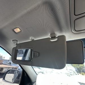 HYUNDAI SANTA FE CM 11/2005-06/2012 LEFT SIDE SUN VISOR WITH LIGHT TYPE