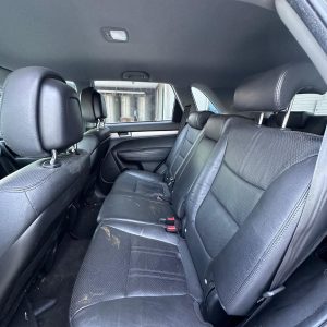 KIA SORENTO XM 10/2012-12/2014 RIGHT REAR 3RD ROW SEAT BELT STALK ONLY