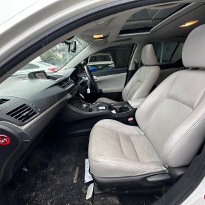 LEXUS CT200 ZWA10 12/2010-2020 LEFT FRONT SEAT BELT ONLY