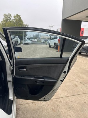 MAZDA 3 BK 10/2003-04/2009 RIGHT REAR INNER DOOR HANDLE GREY