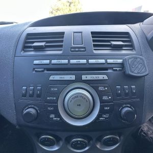 MAZDA 3 BL 04/2009-10/2013 STEREO/HEAD UNIT STANDARD CD PLAYER P/N BBW166AH0