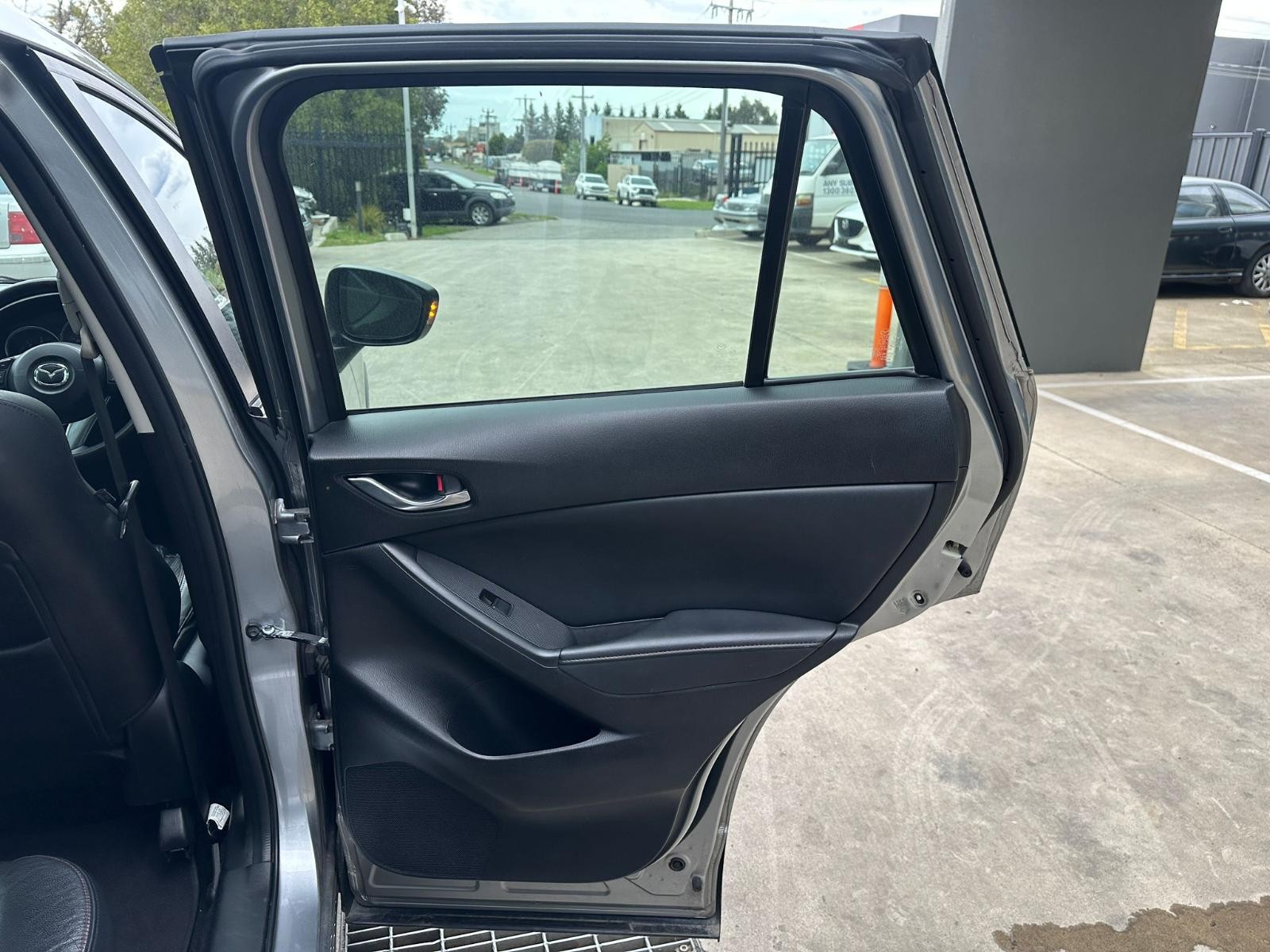MAZDA CX5 KE 02/2012-12/2016 RIGHT REAR DOOR TRIM LEATHER