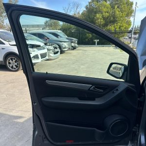 MERCEDES B CLASS W245 11/2005-02/2019 LEFT FRONT DOOR TRIM BLACK CLOTH