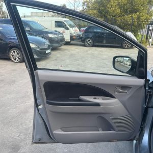 MITSUBISHI GRANDIS BA 06/2004-03/2010 LEFT FRONT DOOR TRIM