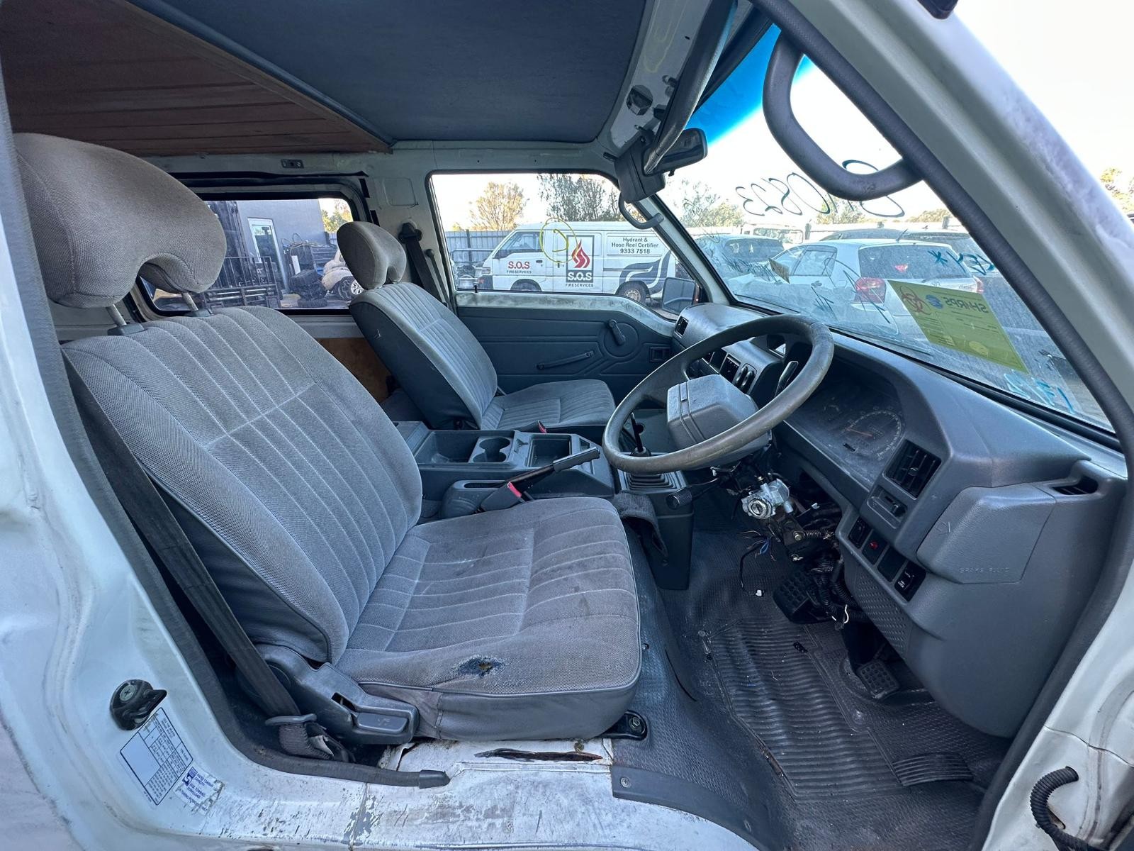 MITSUBISHI L300 SJ-SK 09/1994-12/2013 LEFT FRONT SEAT BELT STALK ONLY - Image 8