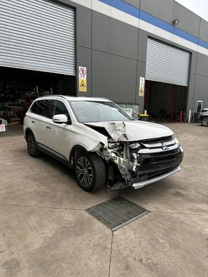 MITSUBISHI OUTLANDER ZK-ZL 08/2016-07/2021 DISPLAY/HEAD UNIT NON SAT NAV TYPE - Image 3