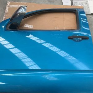 NISSAN NAVARA LEFT FRONT DOOR D40 (VIN VSK), DUAL CAB, 09/05-08/15 05 06 07 08 0