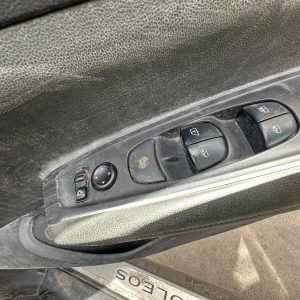 RENAULT KALEOS XZG 05/2016-05/2019 RIGHT FRONT MASTER SWITCH 254011915R
