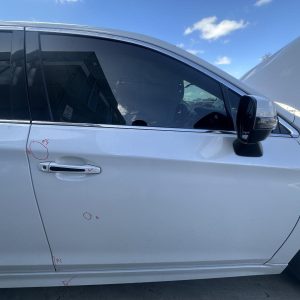 SUBARU LIBERTY 6TH GEN 08/2014-04/2021 RIGHT FRONT OUTER DOOR HANDLE WHITE