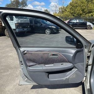 TOYOTA CAMRY SK20 08/1997-08/2002 LEFT FRONT INNER DOOR HANDLE