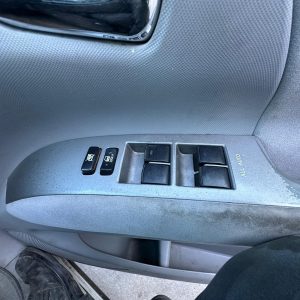 TOYOTA TARAGO ACR50R/GSR50R 03/2006-06/2007 RIGHT FRONT MASTER SWITCH