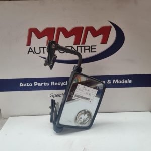 TOYOTA TARAGO RIGHT DOOR MIRROR YR20 02/83-10/85 83 84 85