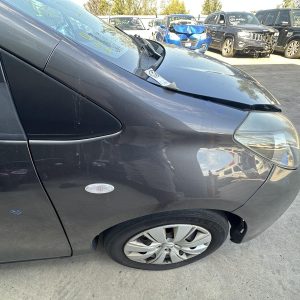 TOYOTA YARIS NCP13 08/2011-01/2020 RIGHT GUARD WITH INDICATOR NON SKIRT TYPE