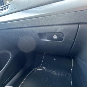 VOLKSWAGEN GOLF GEN 7 11/2012-08/2020 GLOVE BOX