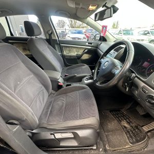 VOLKSWAGEN JETTA 1KM 02/2006-07/2011 RIGHT FRONT SEAT CLOTH GREY