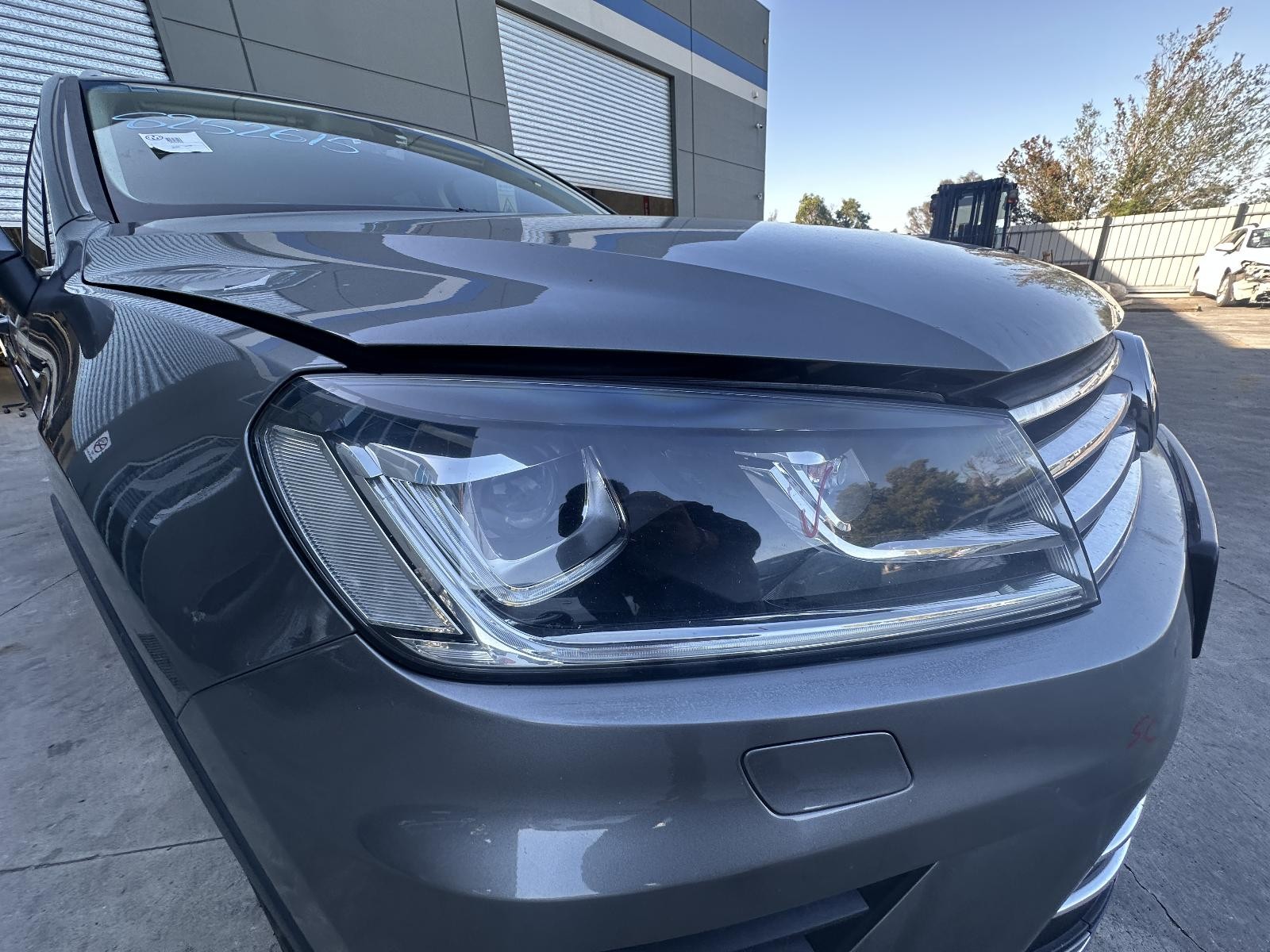 VOLKSWAGEN TOUAREG 7P 08/2014-04/2018 RIGHT HEADLAMP P/N 7P2941754A