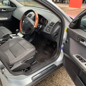 VOLVO S40 03/2004-08/2012 LEFT FRONT SEAT BELT ONLY