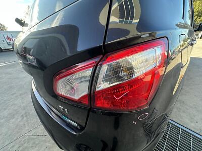 NISSAN DUALIS J10 01/10-05/14 RIGHT SIDE REAR GARNISH TAILGATE LAMP 26550BR01A