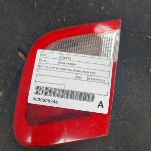 BMW 3 SERIES REAR GARNISH BOOTLID LAMP (RH SIDE), E46, SEDAN, 09/98-10/01 98 99