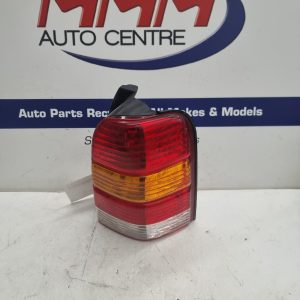 FORD ESCAPE RIGHT TAILLIGHT BA-ZA-ZB, 02/01-05/06 01 02 03 04 05 06