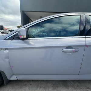 FORD MONDEO MA-MC 10/2007-12/2014 LEFT FRONT DOOR WINDOW GREEN TINT TYPE
