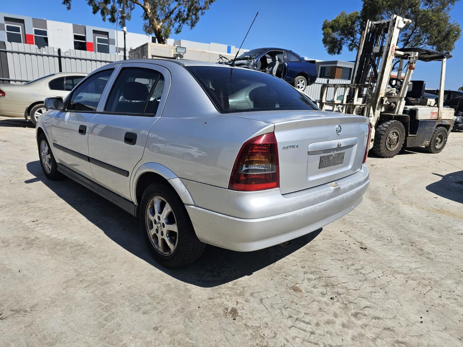 HOLDEN ASTRA TS 09/1998-10/2006 LEFT TAILLIGHT SEDAN - Image 10